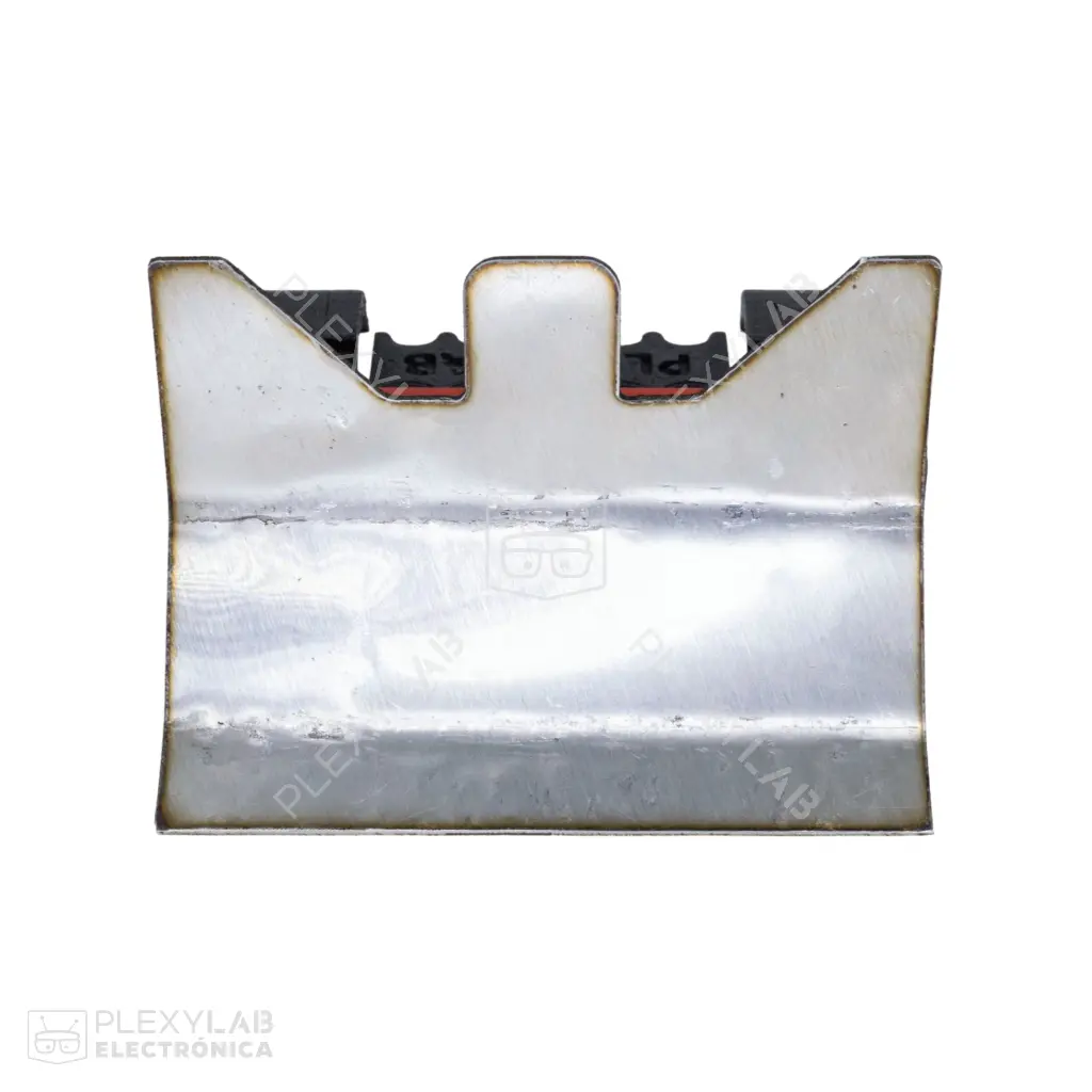 chasis-robot-minisumo-profesional-de-10x10-cm-en-impresion-3d-con-cuchilla-004