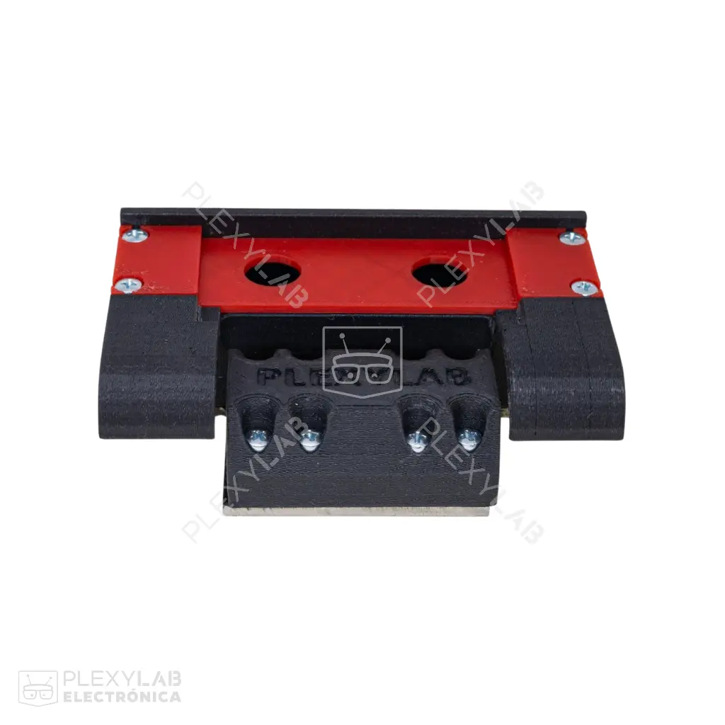 chasis-robot-minisumo-profesional-de-10x10-cm-en-impresion-3d-con-cuchilla-009