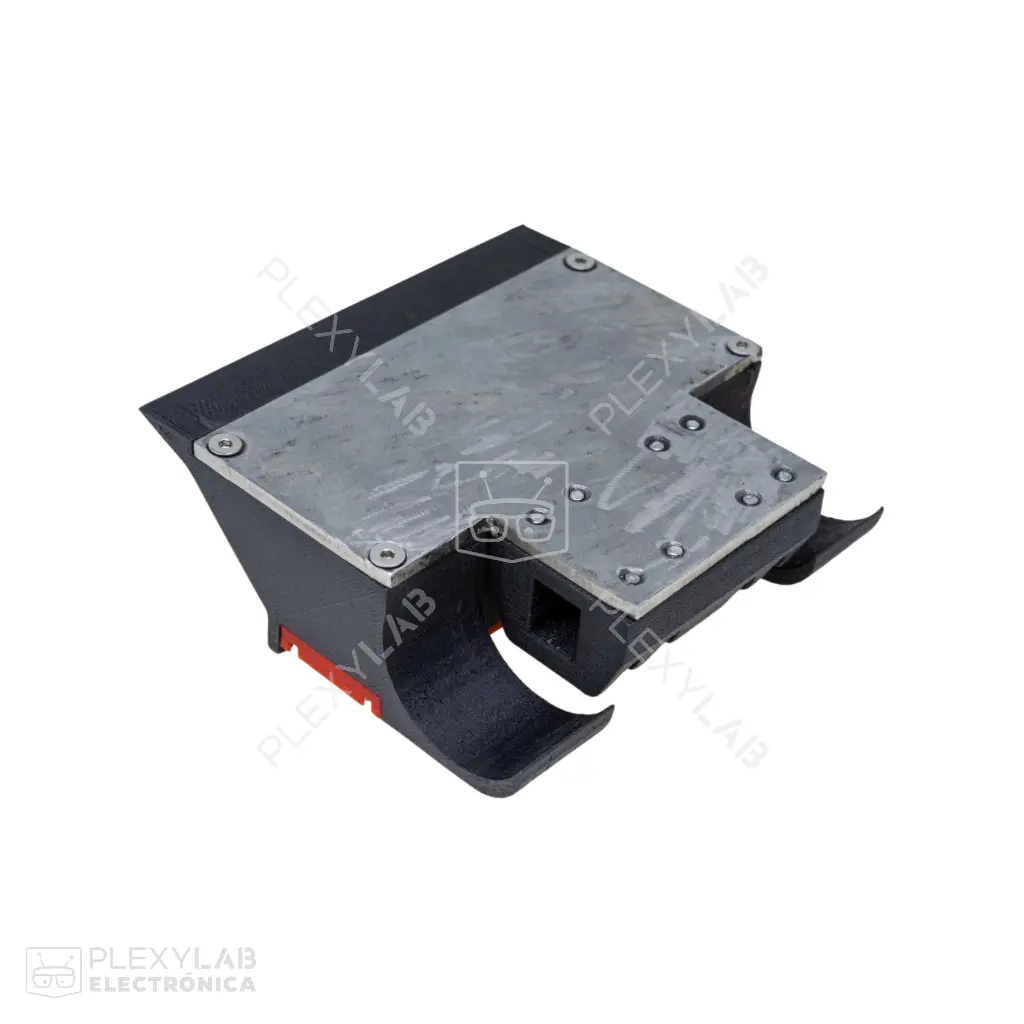 chasis-robot-minisumo-profesional-de-10x10-cm-en-impresion-3d-con-cuchilla-011