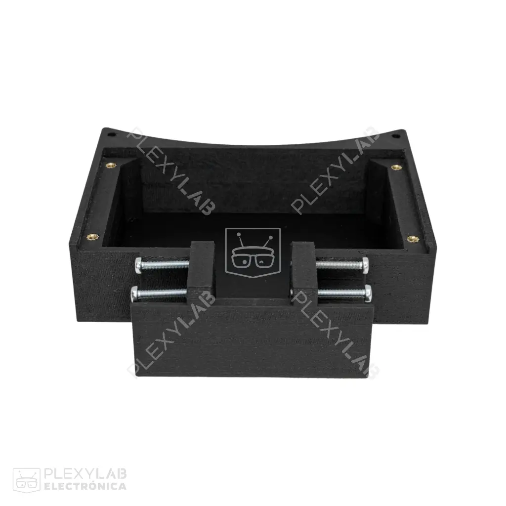 chasis-robot-soccer-amateur-de-13x13-cm-en-impresion-3d-con-acrilico-para-motores-verticales-004