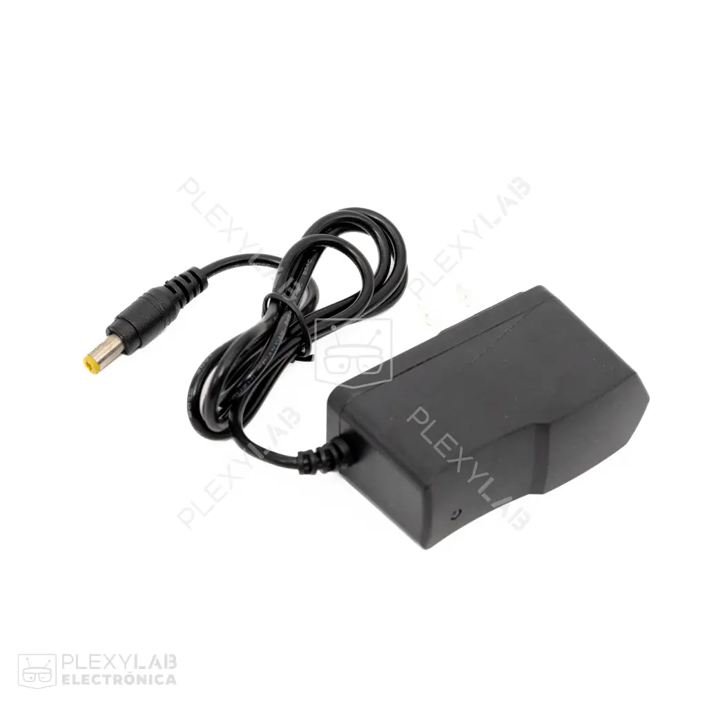 fuente-de-alimentacion-de-9v-2a,-plug-de-5.52.1mm,-compatible-con-jack-de-arduino-002